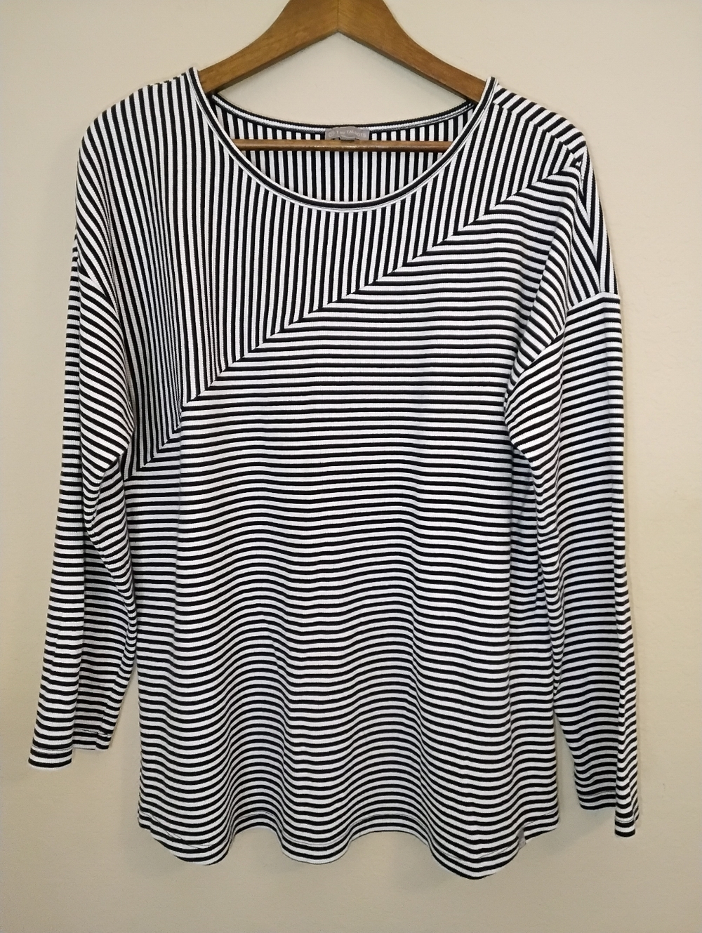 Talbots Sweater Womens Size Large Black White Asymmetrical Striped‎ Casual